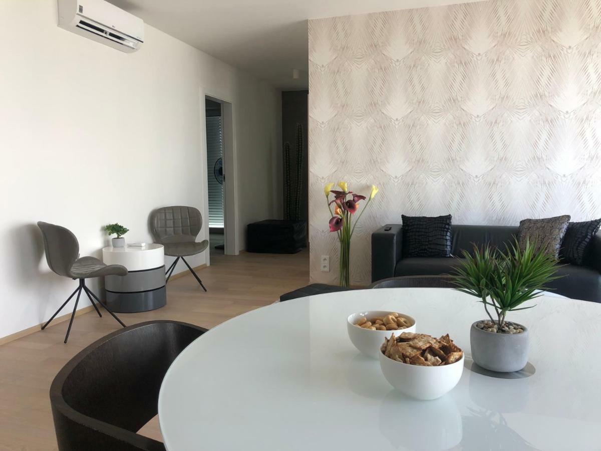 7Th Heaven Apartments Брно Екстер'єр фото